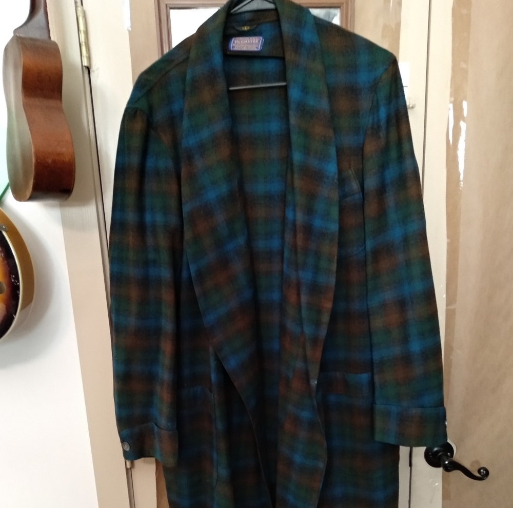 Vintage pendleton robe
